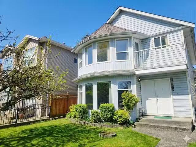 House for sale in Vancouver, Vancouver East, 3523 Napier Stree.