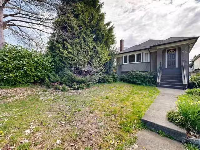 House for sale in Vancouver, Vancouver East, 3624 Cambridge St.