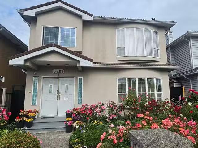 House for sale in Vancouver, Vancouver East, 3868 Victoria Dri.