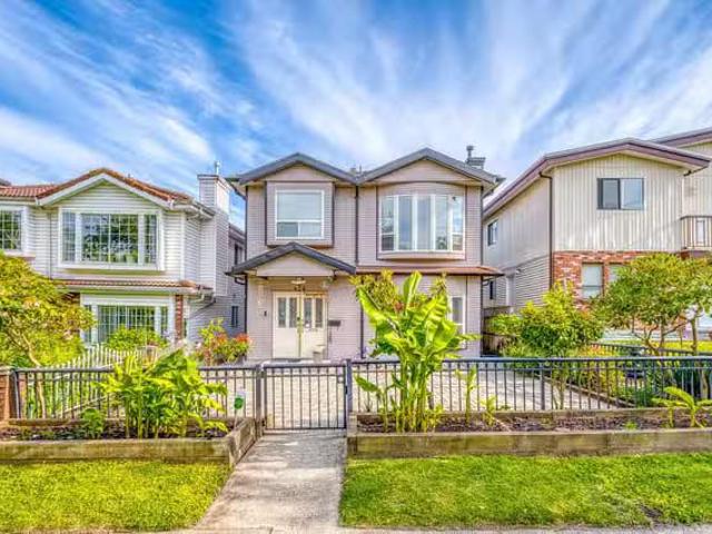 House for sale in Vancouver, Vancouver East, 426 E 18th Avenue.
