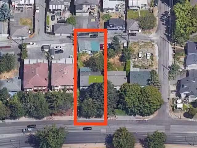 House for sale in Vancouver, Vancouver East, 449 Se Marine Dri.