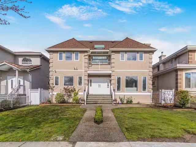 House for sale in Vancouver, Vancouver East, 47 E 50th Avenue.