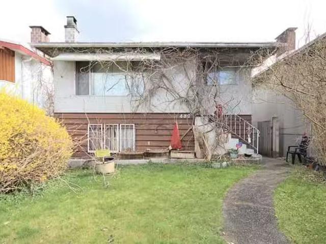 House for sale in Vancouver, Vancouver East, 4804 Culloden Str.