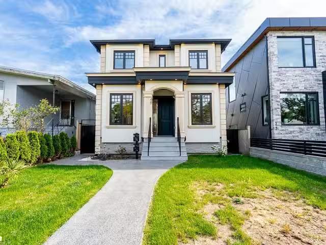 House for sale in Vancouver, Vancouver East, 48 E 57th Avenue.