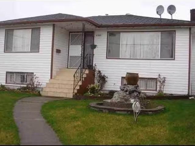 House for sale in Vancouver, Vancouver East, 4963 Rupert Stree.