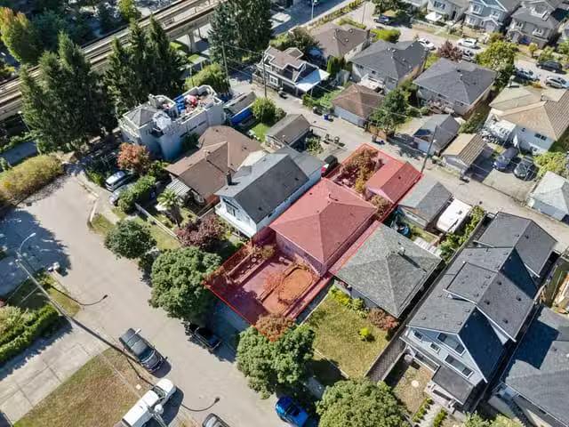 House for sale in Vancouver, Vancouver East, 5131 Ann Street.