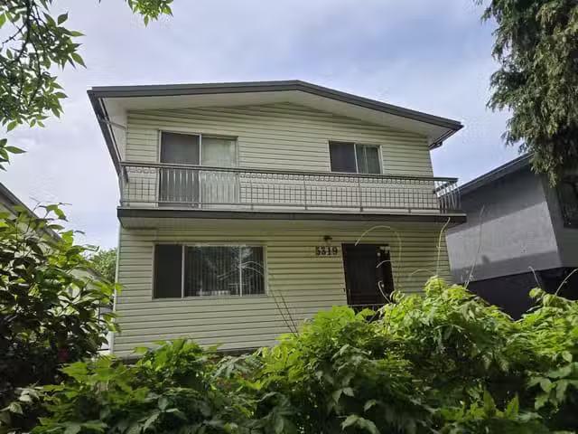 House for sale in Vancouver, Vancouver East, 5319 Somerville S.
