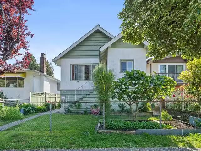 House for sale in Vancouver, Vancouver East, 5434 Killarney St.
