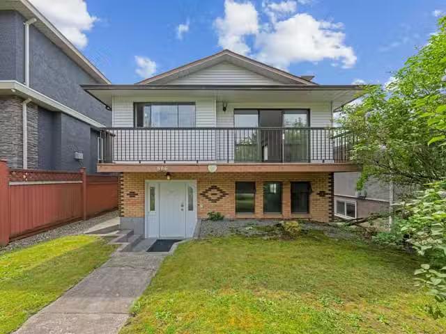 House for sale in Vancouver, Vancouver East, 586 E 59th Avenue.