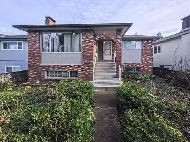 House for sale in Vancouver, Vancouver East, 6174 Tyne Street.