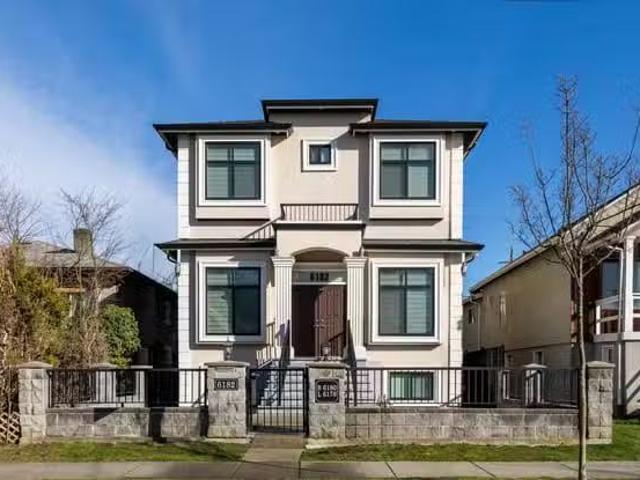 House for sale in Vancouver, Vancouver East, 6182 Commercial S.