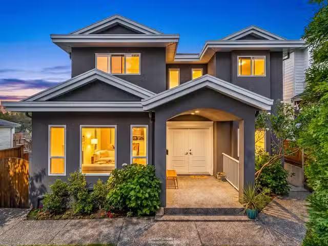 House for sale in Vancouver, Vancouver East, 627 E 30th Avenue.