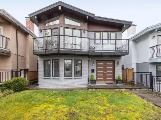 House for sale in Vancouver, Vancouver East, 6360 Sophia Stree.
