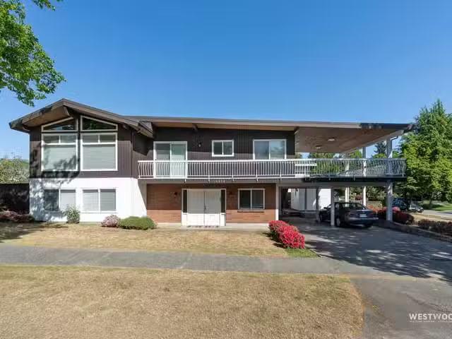 House for sale in Vancouver, Vancouver East, 6858 Tyne Street.