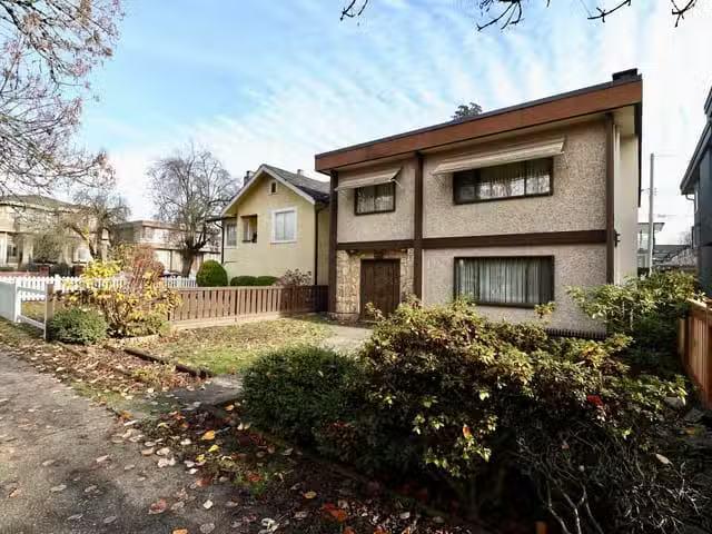 House for sale in Vancouver, Vancouver East, 6816 Ontario Stre.