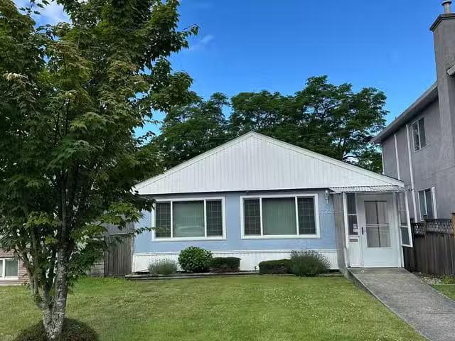 House for sale in Vancouver, Vancouver East, 7223 Gladstone St.