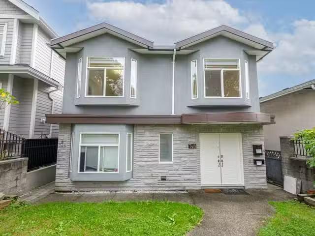 House for sale in Vancouver, Vancouver East, 748 E 62nd Avenue.