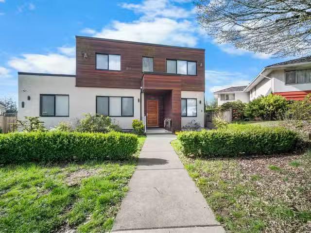 House for sale in Vancouver, Vancouver East, 7493 Gatineau Pla.