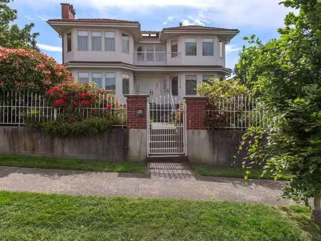 House for sale in Vancouver, Vancouver East, 7416 Jasper Cresc.