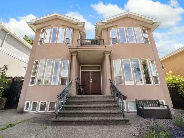 House for sale in Vancouver, Vancouver East, 7962 Victoria Dri.