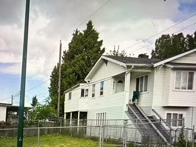 House for sale in Vancouver, Vancouver East, 8125 St. George S.
