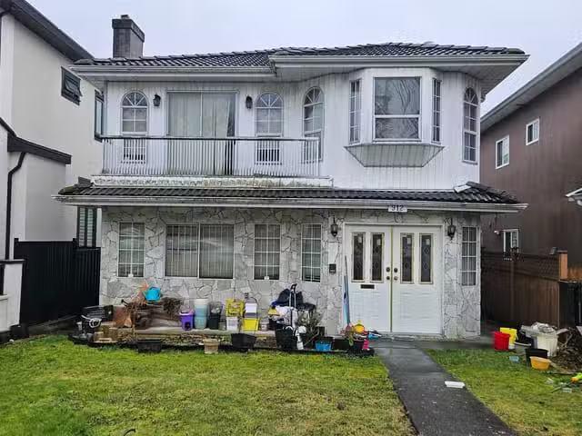 House for sale in Vancouver, Vancouver East, 912 E 57th Avenue.