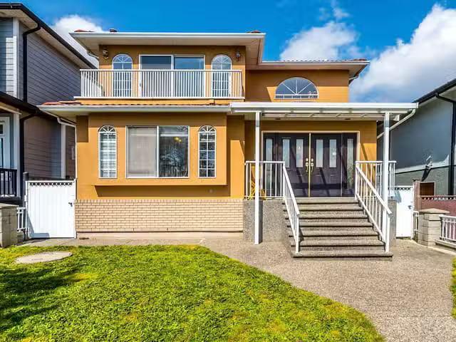 House for sale in Vancouver, Vancouver East, 927 E 50th Avenue.