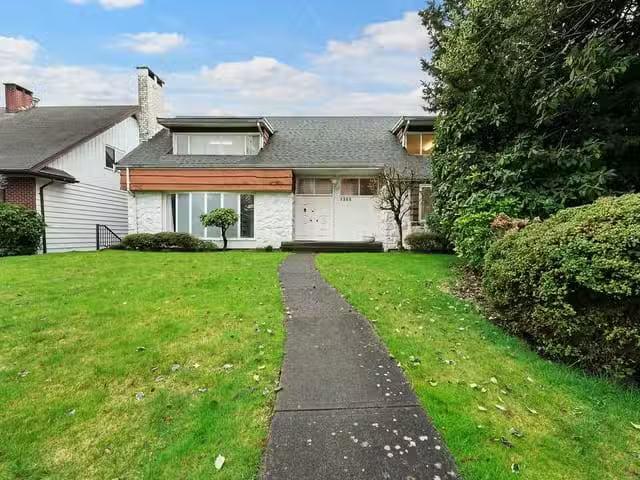 House for sale in Vancouver, Vancouver West, 1042 W 48th Avenu.