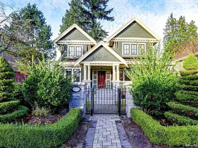 House for sale in Vancouver, Vancouver West, 1121 W 39th Avenu.