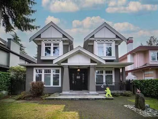House for sale in Vancouver, Vancouver West, 1420 W 53rd Avenu.