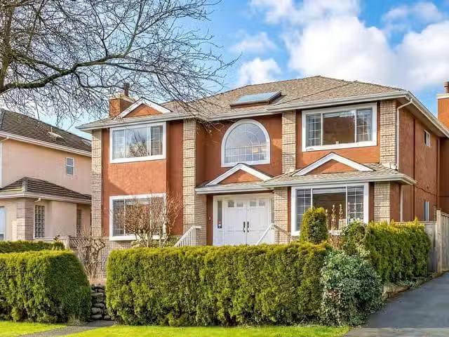House for sale in Vancouver, Vancouver West, 1563 W 59th Avenu.