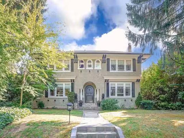 House for sale in Vancouver, Vancouver West, 1564 W 26th Avenu.