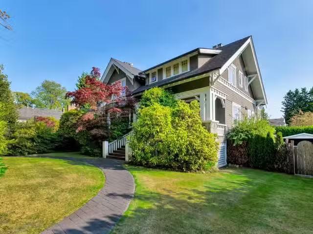House for sale in Vancouver, Vancouver West, 1670 W 49th Avenu.