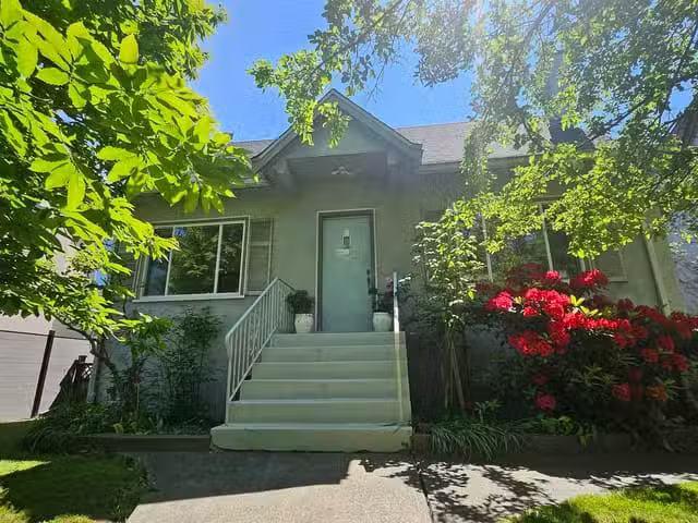 House for sale in Vancouver, Vancouver West, 162 W 43rd Avenue.
