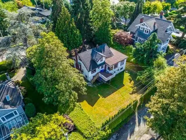 House for sale in Vancouver, Vancouver West, 1775 Cedar Cresce.