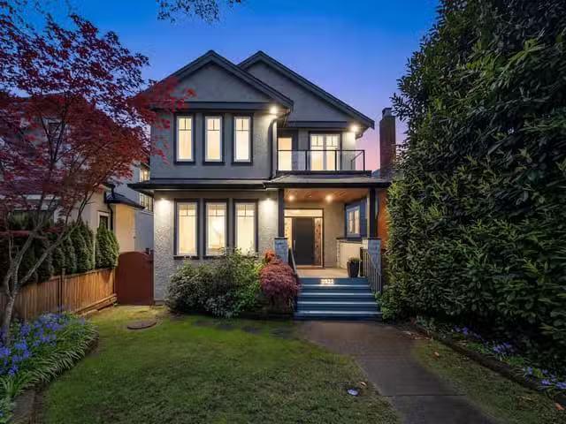 House for sale in Vancouver, Vancouver West, 1 2922 W 41st Ave.