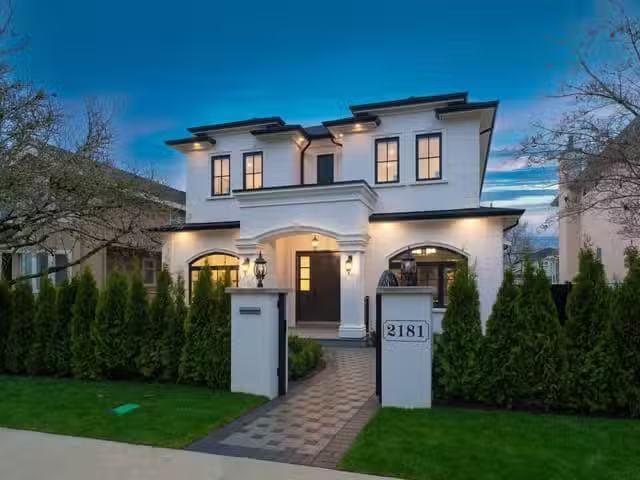 House for sale in Vancouver, Vancouver West, 2181 W 20th Avenu.