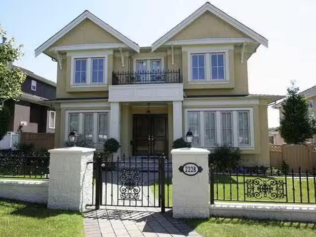 House for sale in Vancouver, Vancouver West, 2228 W 22nd Avenu.