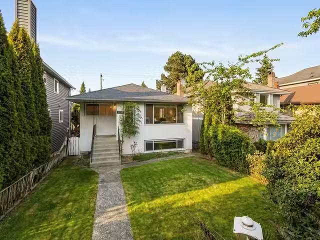 House for sale in Vancouver, Vancouver West, 2779 W 33rd Avenu.