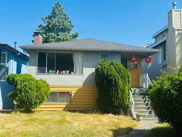 House for sale in Vancouver, Vancouver West, 2887 W 24th Avenu.