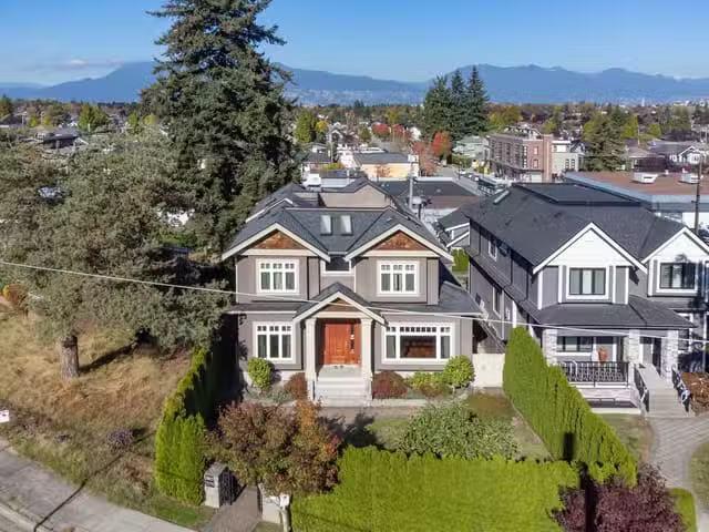 House for sale in Vancouver, Vancouver West, 2817 Oliver Cresc.