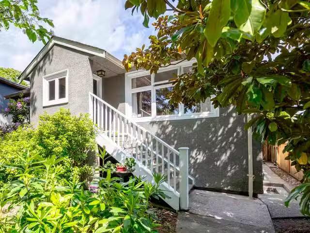 House for sale in Vancouver, Vancouver West, 3150 Stephens Str.