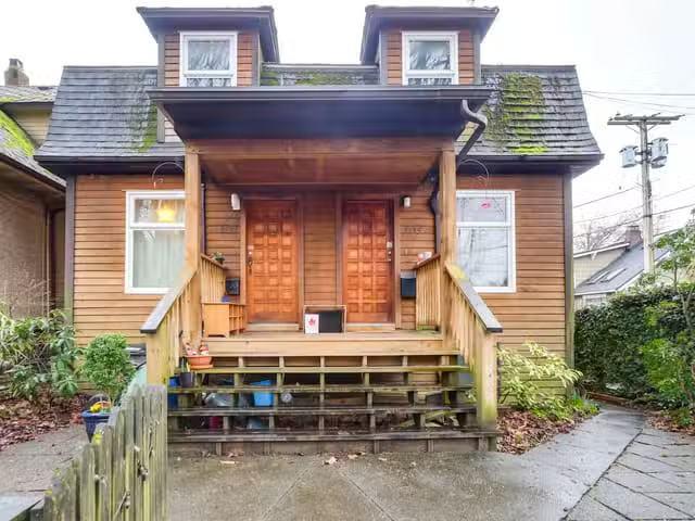 House for sale in Vancouver, Vancouver West, 3135 3137 Heather.