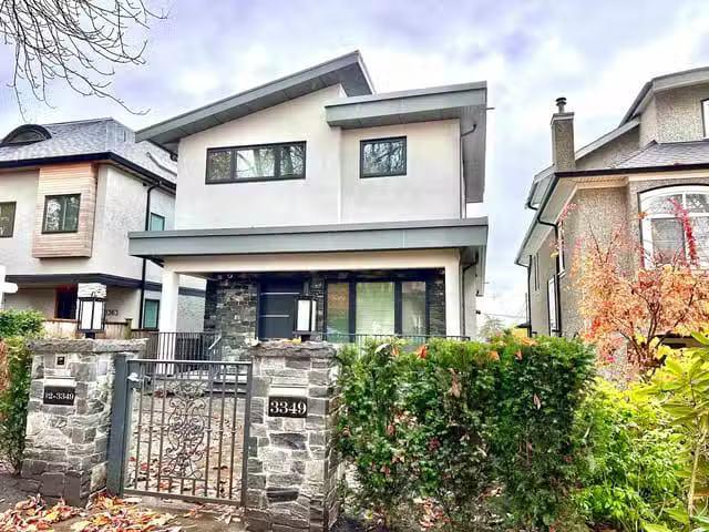 House for sale in Vancouver, Vancouver West, 3349 W 19th Avenu.