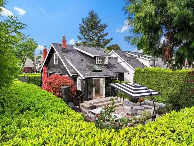House for sale in Vancouver, Vancouver West, 3392 W 8th Avenue.