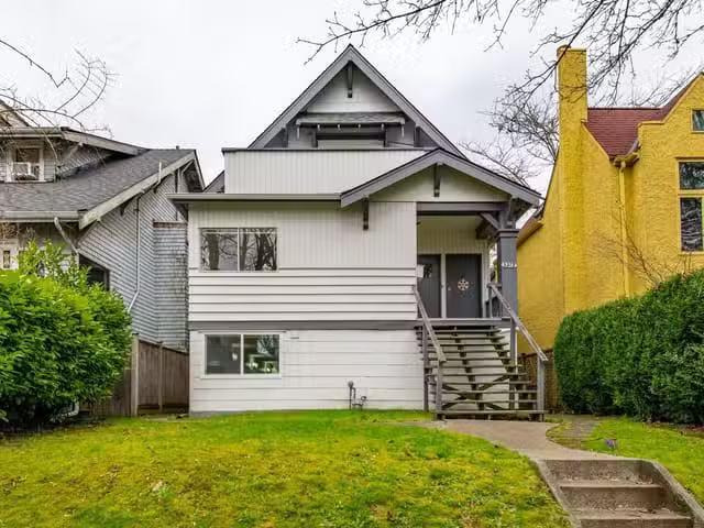 House for sale in Vancouver, Vancouver West, 3315 W 6th Avenue.