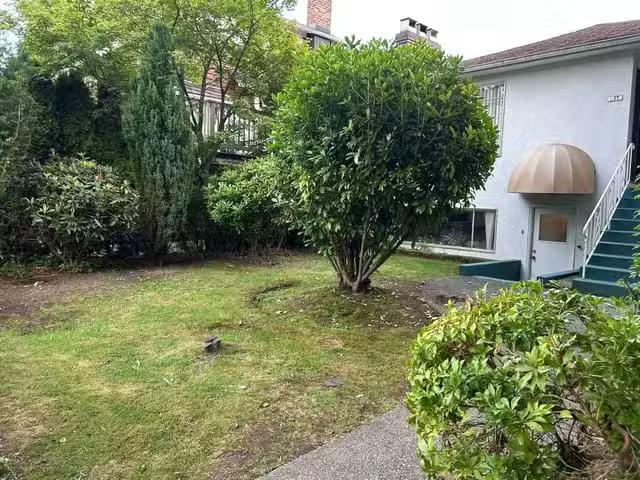 House for sale in Vancouver, Vancouver West, 3514 W 8th Avenue.