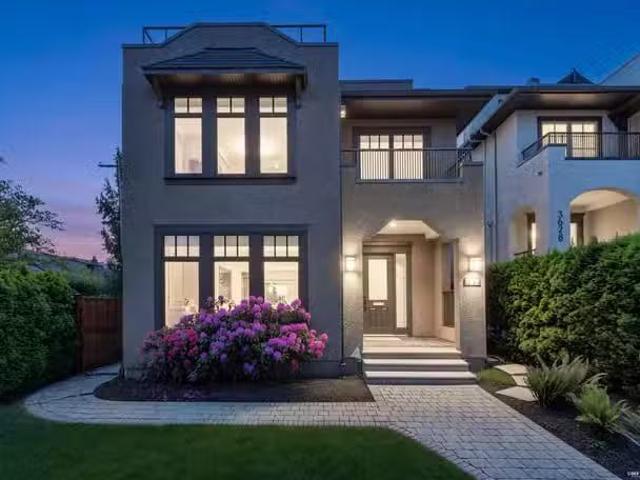 House for sale in Vancouver, Vancouver West, 3618 W 24th Avenu.