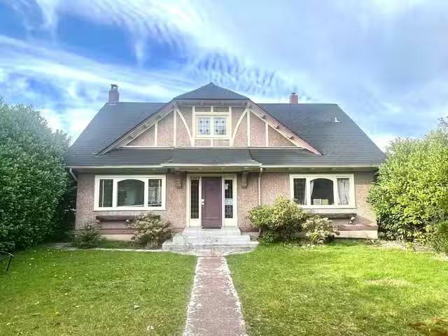 House for sale in Vancouver, Vancouver West, 3945 W 10th Avenu.