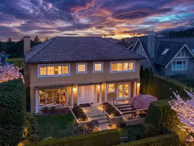 House for sale in Vancouver, Vancouver West, 4049 W 27th Avenu.